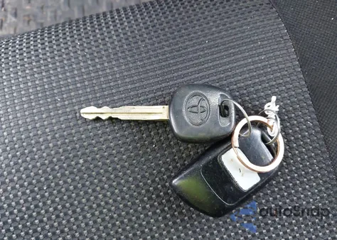 2008 Toyota Fj Cruiser z USA, uszkodzony, nr VIN JTEBU11F98K008759